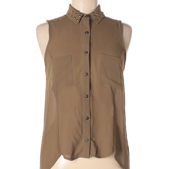 Chloe K tan sleeveless button up blouse - Picture 1 of 6